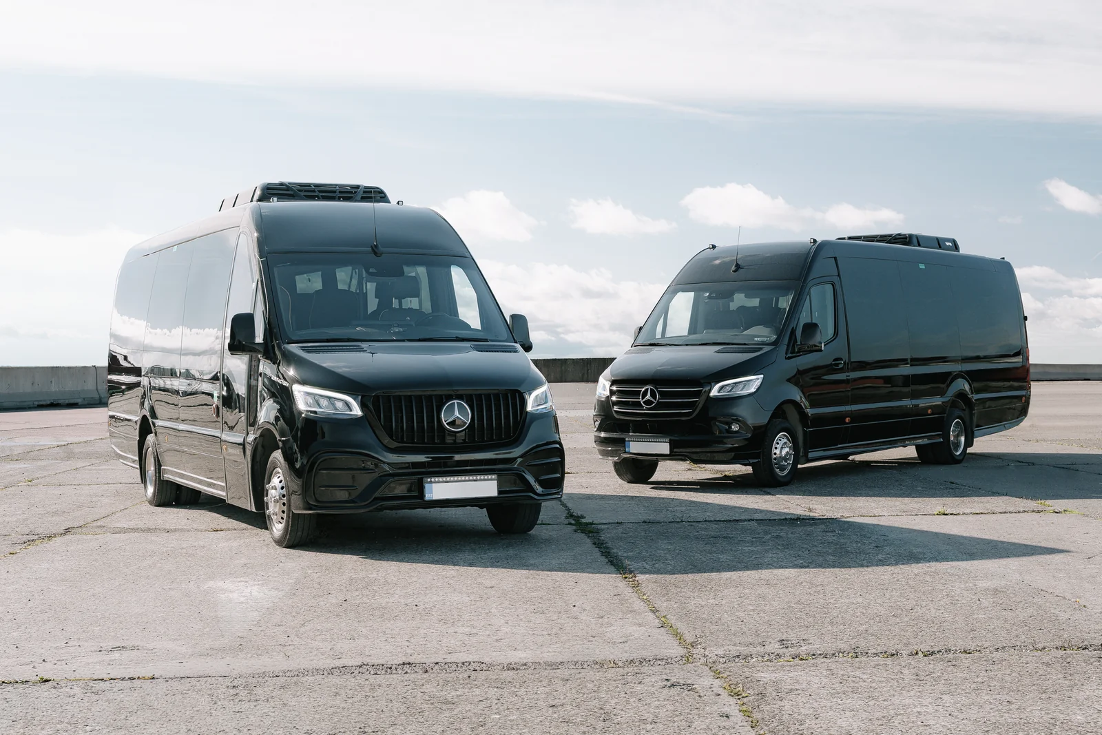 Stirem Busside kaks Mercedes-Benz Sprinterit
