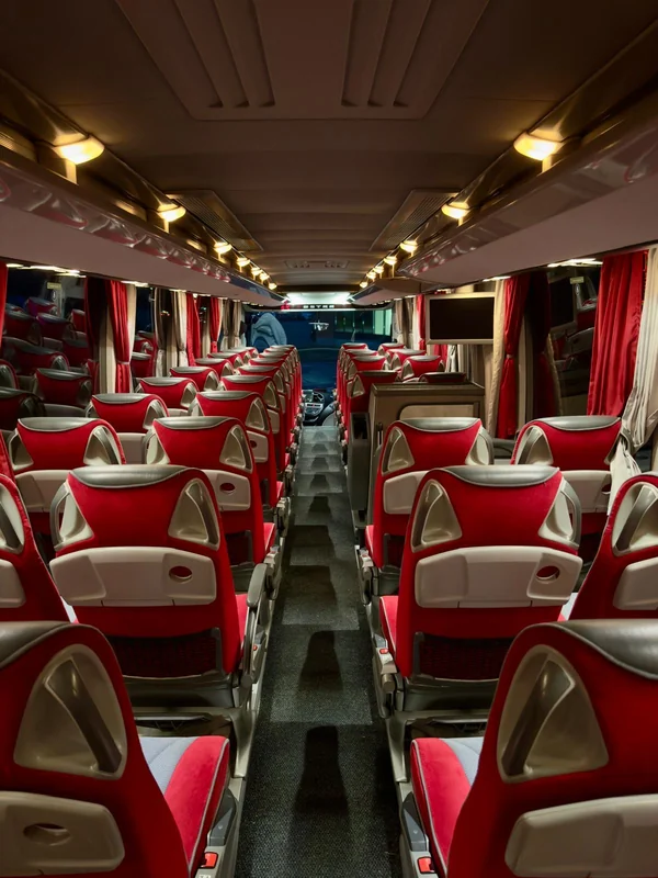 Setra turismibuss, 49 reisijat salong ja varustus